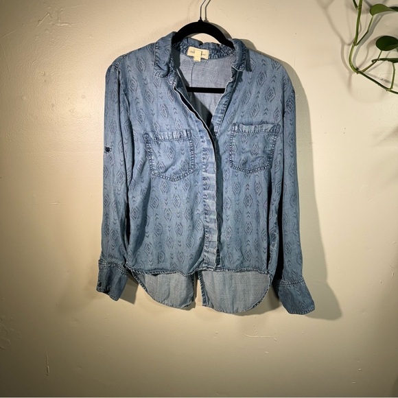 Cloth&Stone Roll Tab Sleeve Blue Tencel Button Up Shirt denim chambray tribal - Picture 13 of 14